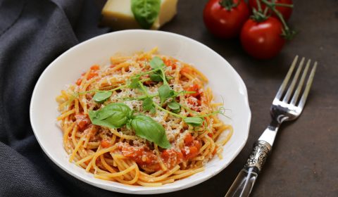 เปลี่ยนเมนูเส้นทั่วไป ให้โดดเด่นแปลกใหม่ด้วยเส้นพาสต้า