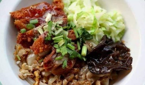 ก๋วยเตี๋ยวไก่ลุงเลื่อน ต้นตำรับ ห้วยขวาง